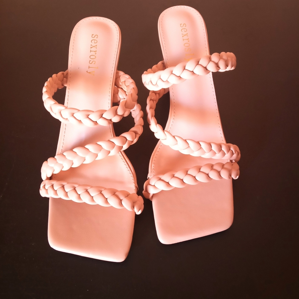 NEW ladies Sexrosly brand heels, shoes sz 41, beige